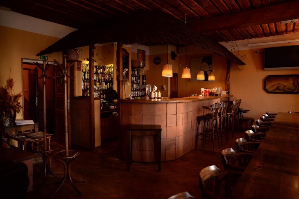Bar restaurace